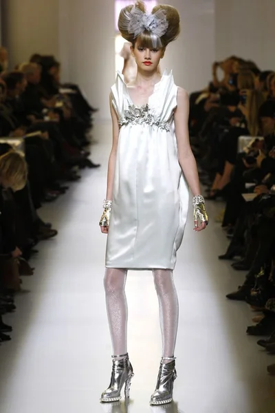 Look 38